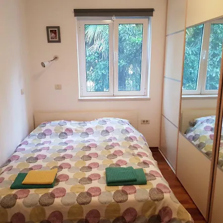 Apartment Sunny 150 M From The Sea *