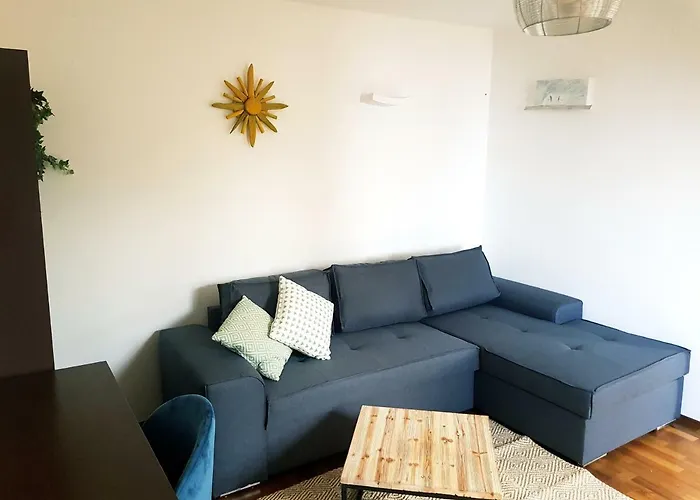 Sunny 150 M From The Sea *